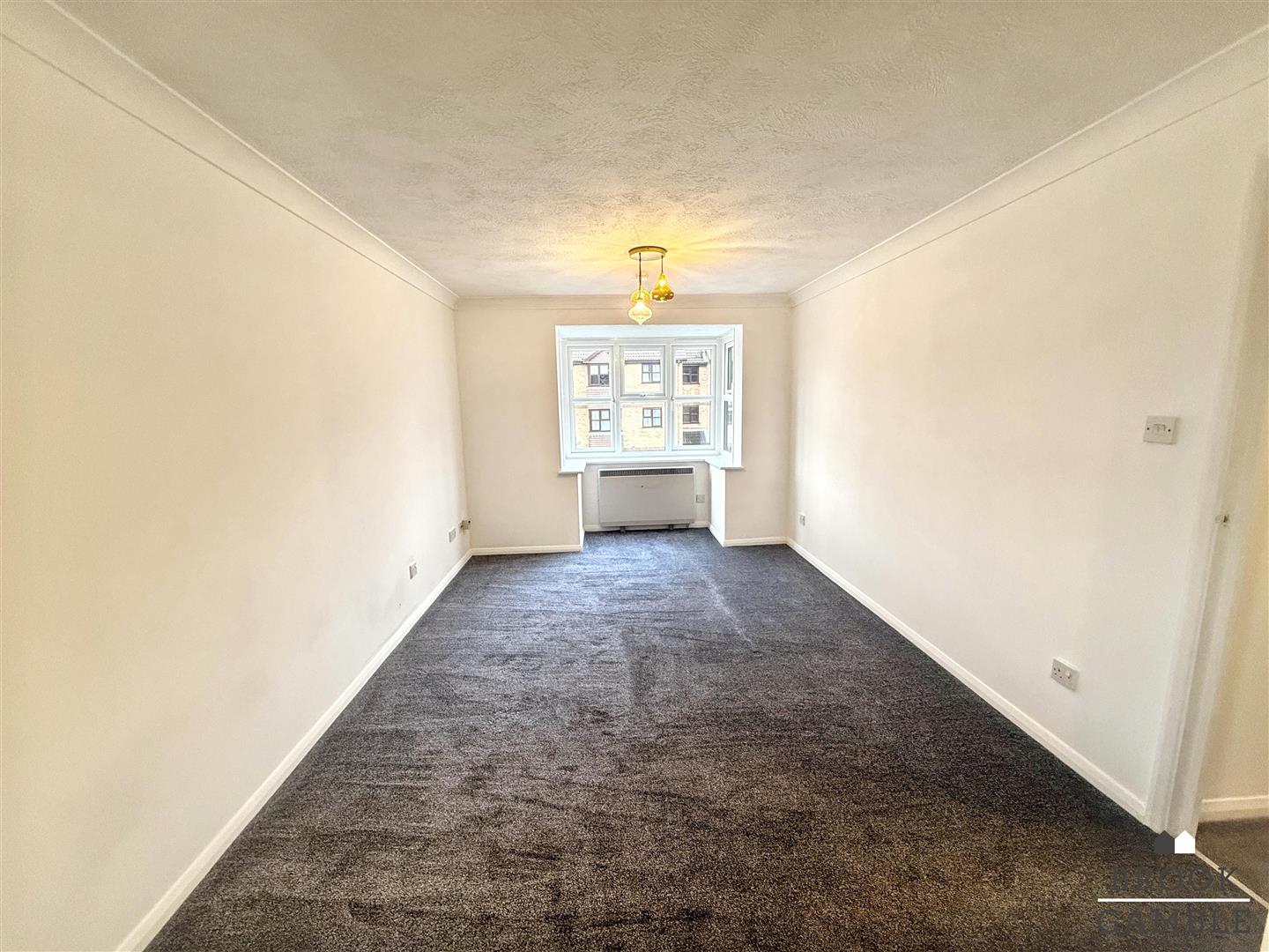 1 Bedroom Apartment. Snowdon Close in Eastbourne,  4